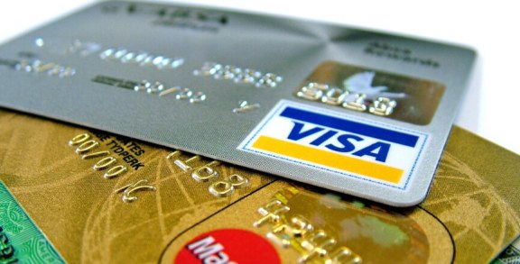 拿信用卡还网贷怎么样：还款方式、优劣及可行性分析