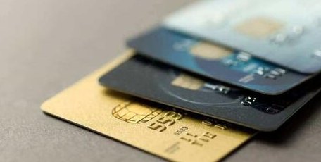 如何使用信用卡还款？详细介绍操作步骤和注意事项