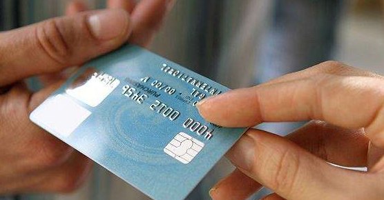 信用卡50块钱额度怎么使用：解决使用问题与限制