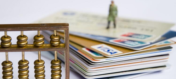 信用卡额度突降背后原因揭秘：还款后为何仍遭遇信用损失？如何应对？